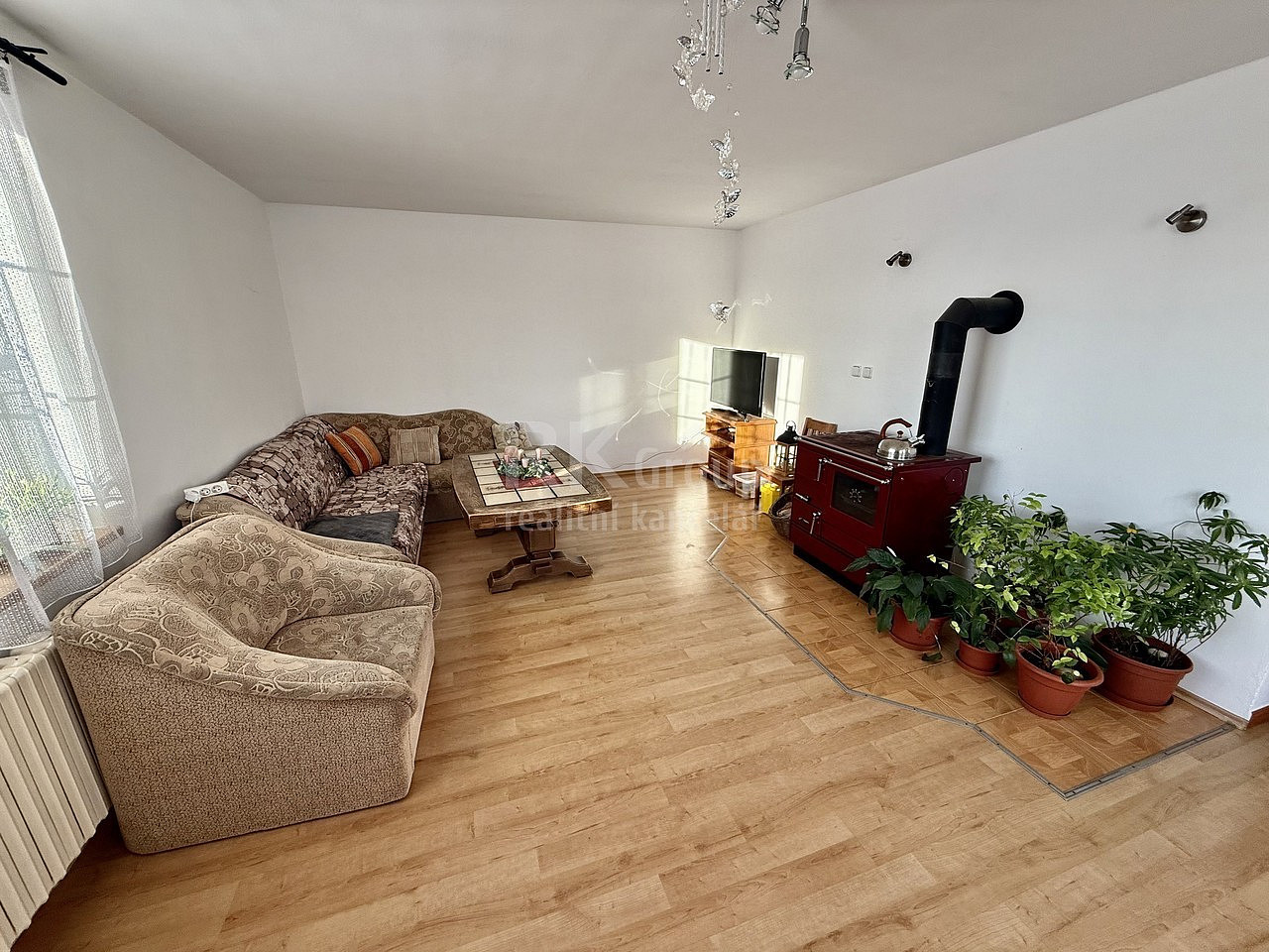 Prodej domu 300 m² s pozemkem 816 m² – fotografie 3