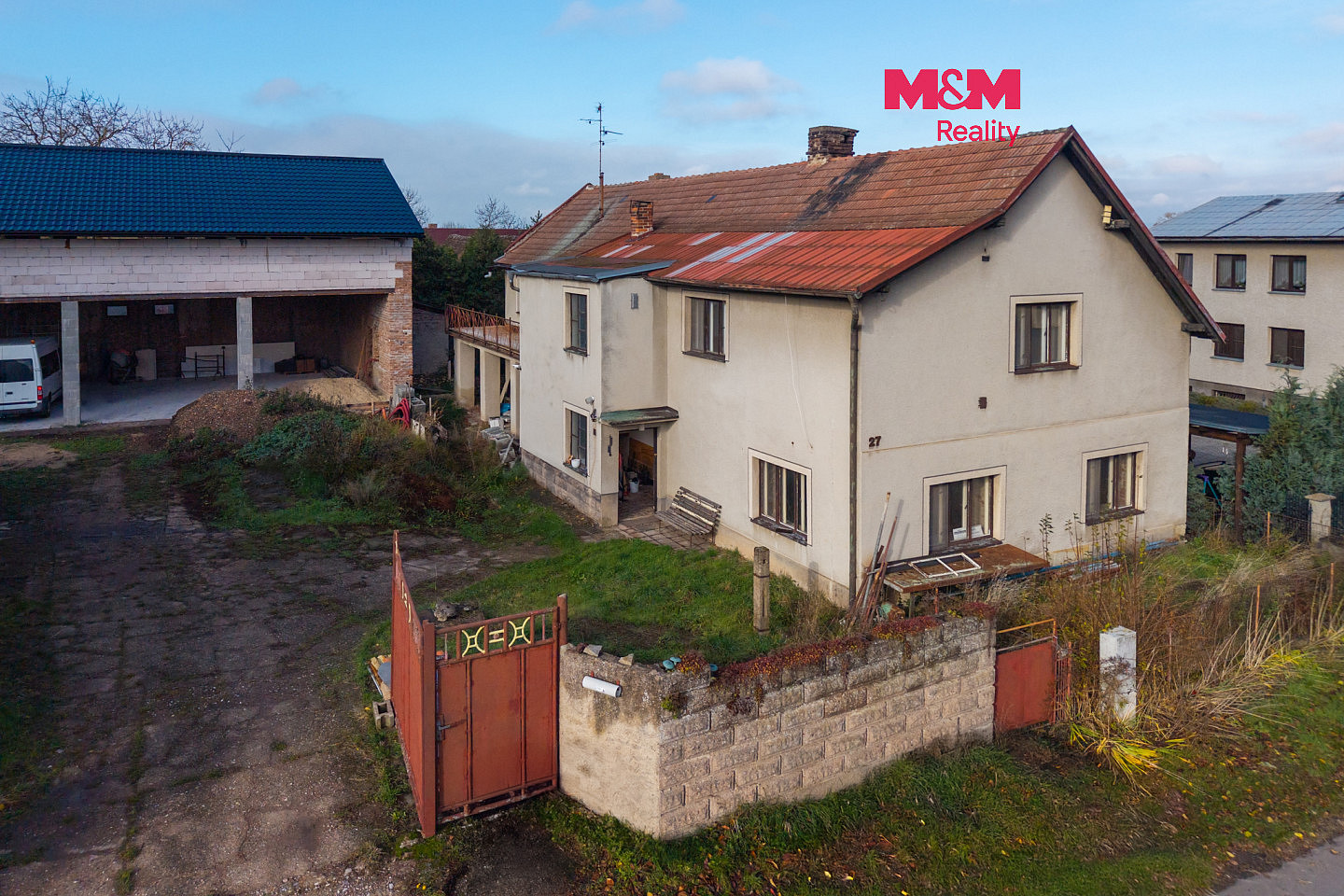Prodej domu 290 m² s pozemkem 1 079 m²