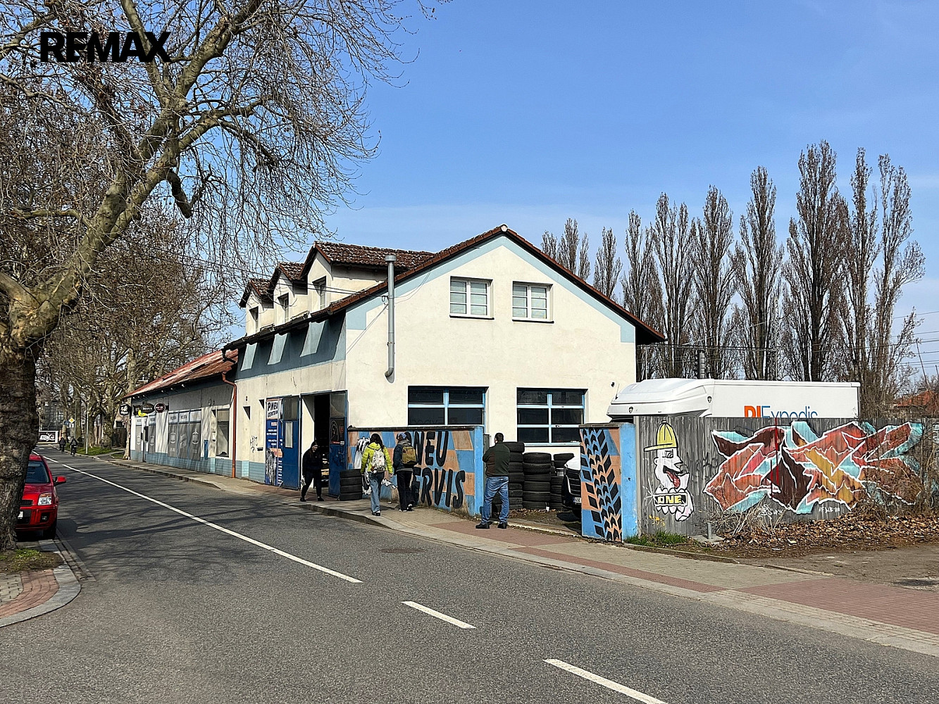 Prodej obchodních prostor 751 m² — photo 2