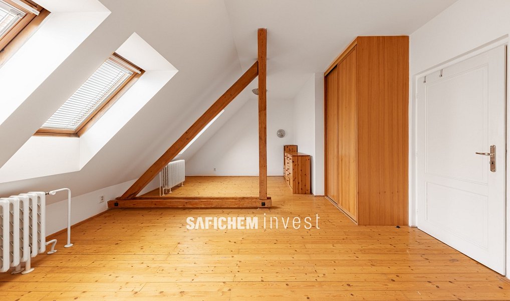 Prodej bytu 2+1 104 m², Praha – náhled fotky 4
