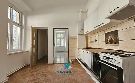 Pronájem bytu 2+1 66 m², J. V. Sládka, Teplice