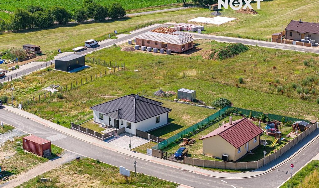 Prodej domu 113 m² s pozemkem 718 m², Stolany – náhled fotky 24