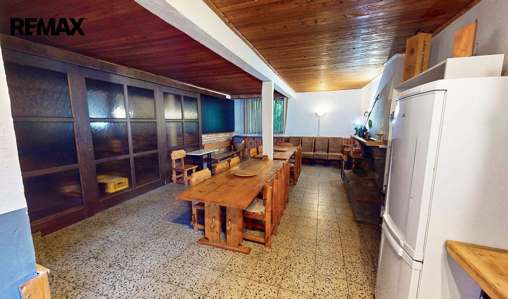 Prodej ubytovacího objektu 210 m², Stádlec – náhled fotky 35