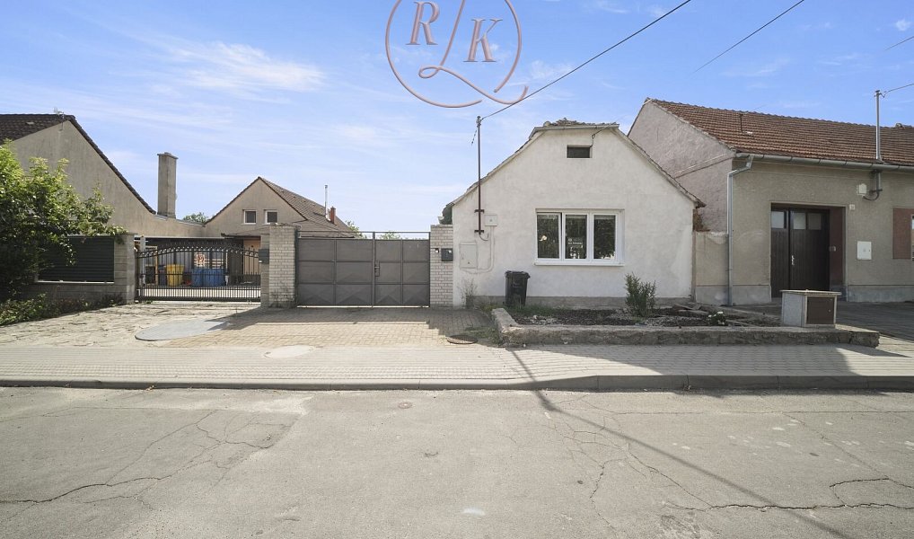 Prodej domu 96 m² s pozemkem 1 007 m², Dolní Dubňany – fotka 1 z 27