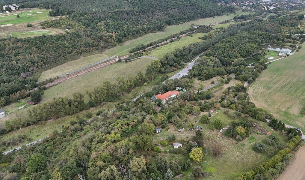 Prodej komerčního pozemku 23 750 m², Beroun – náhled fotky 9