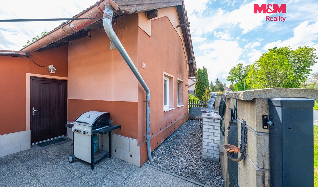 Prodej domu 108 m² s pozemkem 438 m², Bobnice – náhled fotky 10