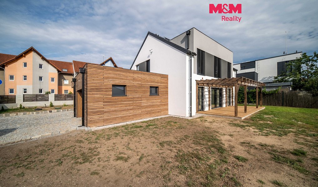 Prodej rodinného domu, 138 m², Praha-západ, Chýně
