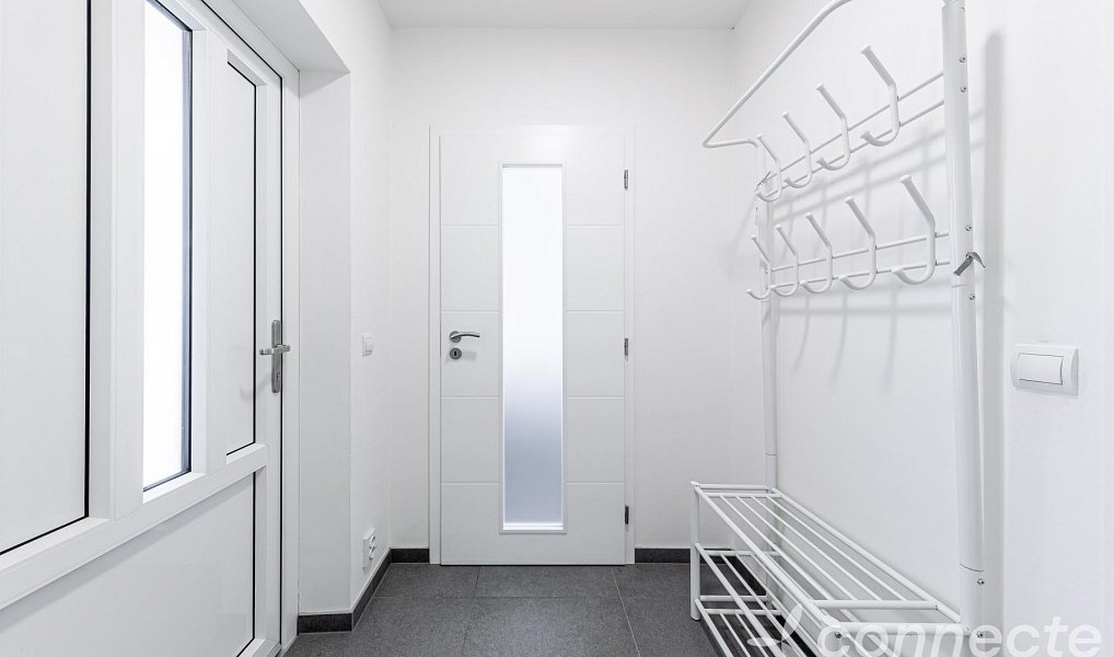 Prodej kanceláře 52 m², Praha – náhled fotky 4