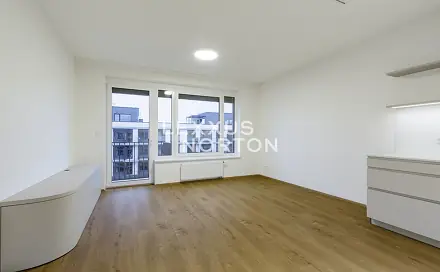 Pronájem bytu 2+kk 57 m², Stejnosměrná, Praha 9 - Vysočany