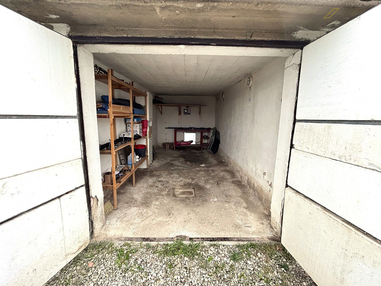 Prodej garáže 16 m2, nádražní, české budějovice — photo 2