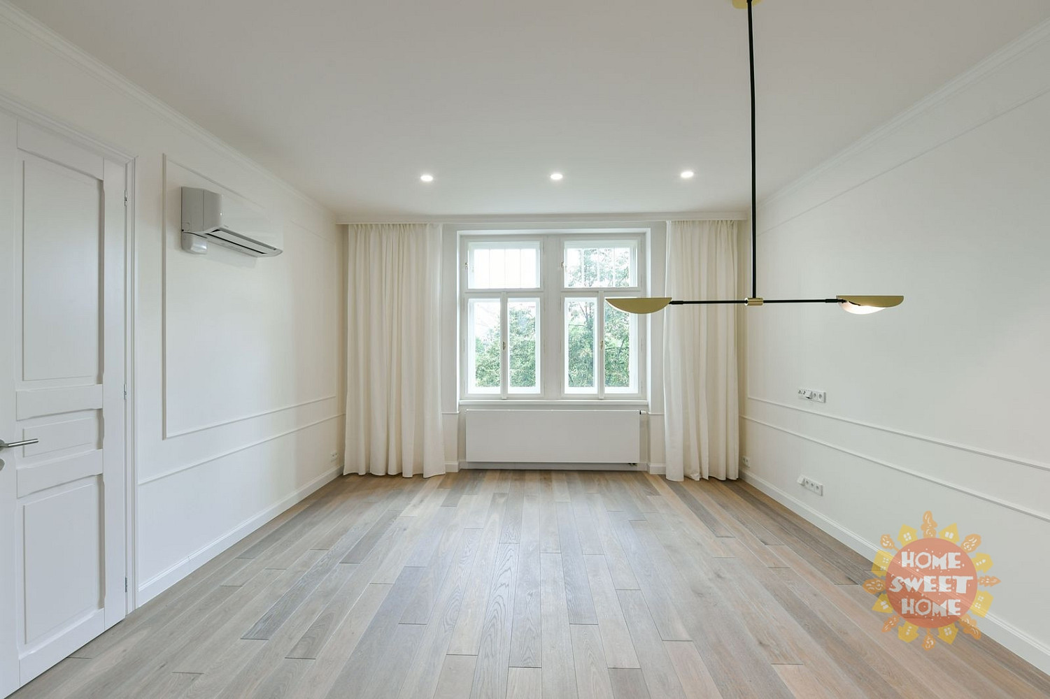 Pronájem bytu 4+kk 107 m² — photo 2
