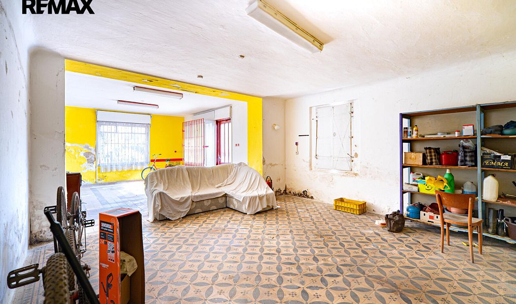 Prodej domu 240 m² s pozemkem 355 m², Bezno – náhled fotky 9