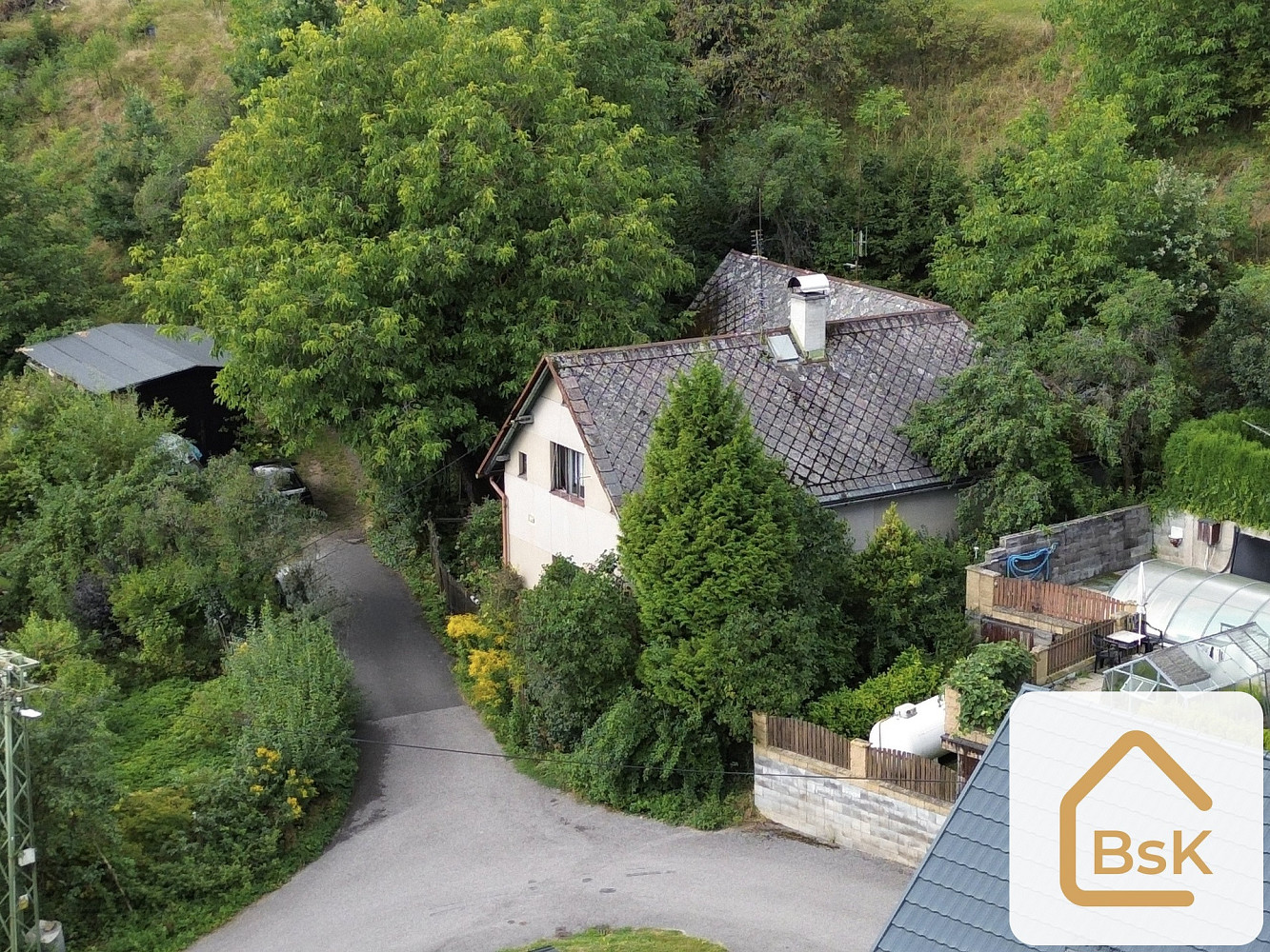 Prodej domu 180 m² s pozemkem 1 720 m² – fotografie 2