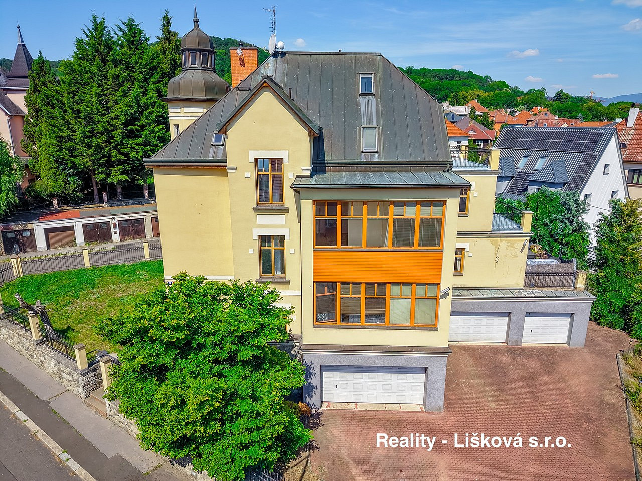 Pronájem bytu 4+kk 151 m² – fotografie 2