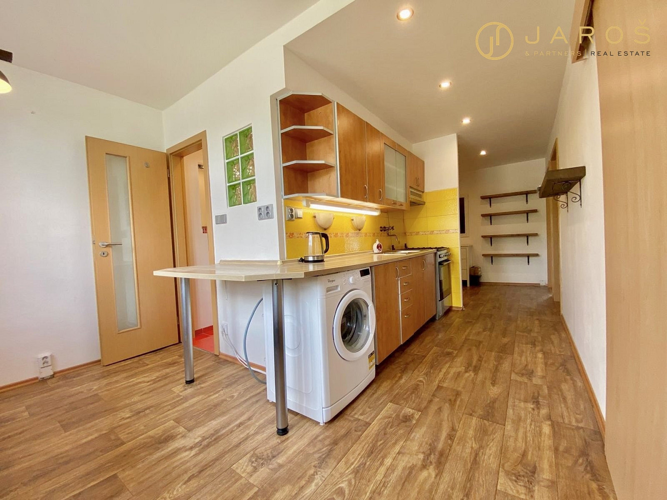 Pronájem bytu 3+1 61 m² — photo 3