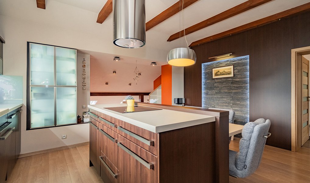 Prodej domu 147 m² s pozemkem 858 m², Unhošť – náhled fotky 19