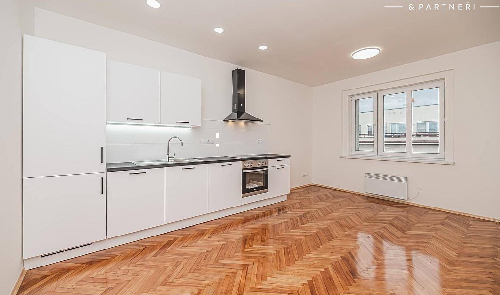 Pronájem bytu 2+kk 46 m², Hradec Králové – fotka 1 z 19