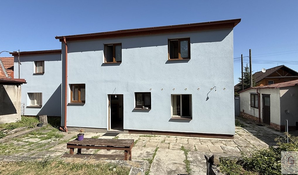 Prodej domu 175 m² s pozemkem 1 969 m², Dobřichov – náhled fotky 2
