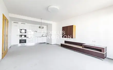 Pronájem bytu 3+kk 73 m²