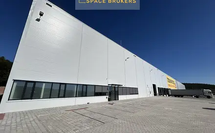 Pronájem skladovacích prostor 14 000 m², Cerhovice, okres Beroun