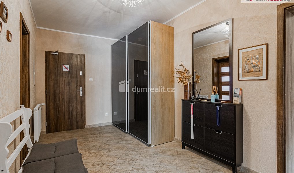 Prodej ubytovacího objektu 350 m², Bublava – náhled fotky 6