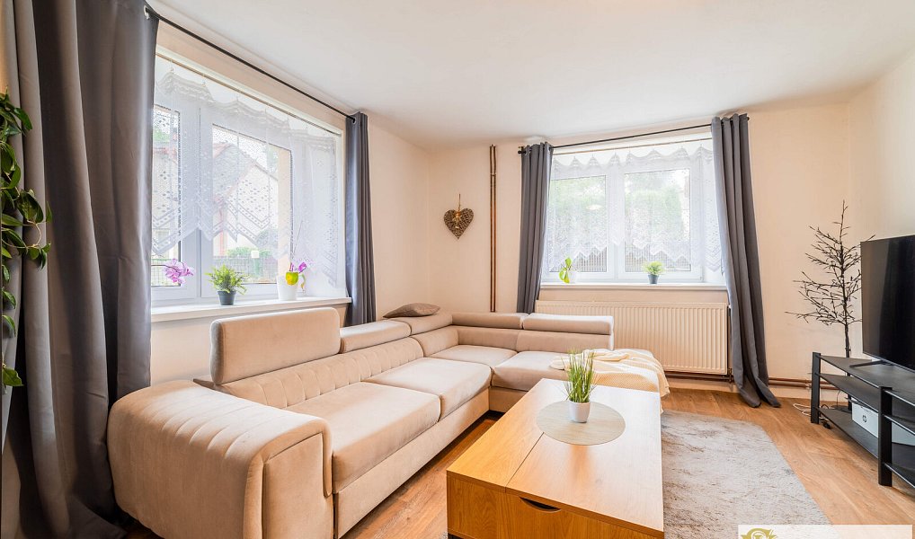 Prodej domu 185 m² s pozemkem 402 m², Paběnice – náhled fotky 8
