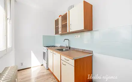 Pronájem bytu 1+kk 25 m², Vitry, Kladno - Kročehlavy