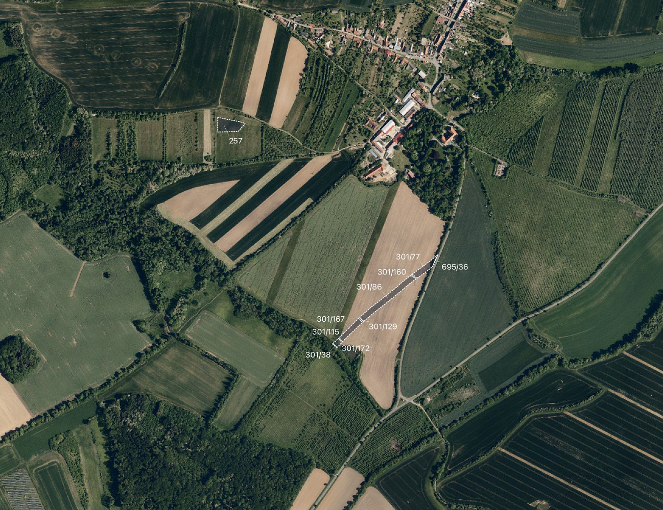 Prodej pole 6 725 m²