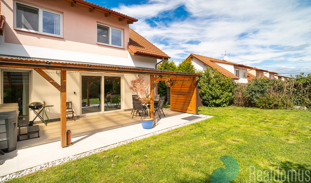Prodej domu 144 m² s pozemkem 440 m², Vidov – náhled fotky 14