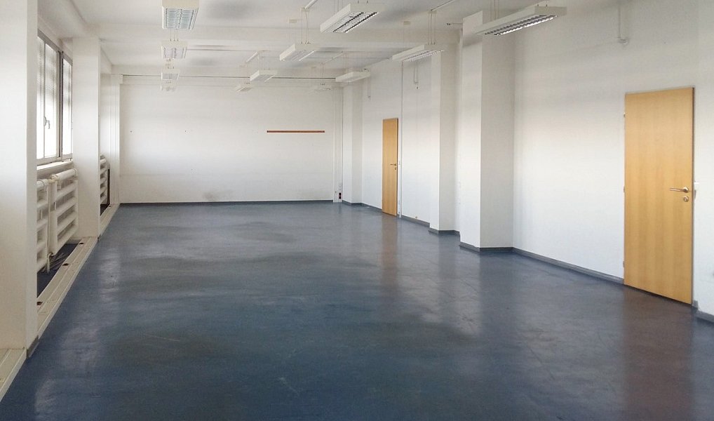 Pronájem kanceláře 384 m², Praha – fotka 1 z 6