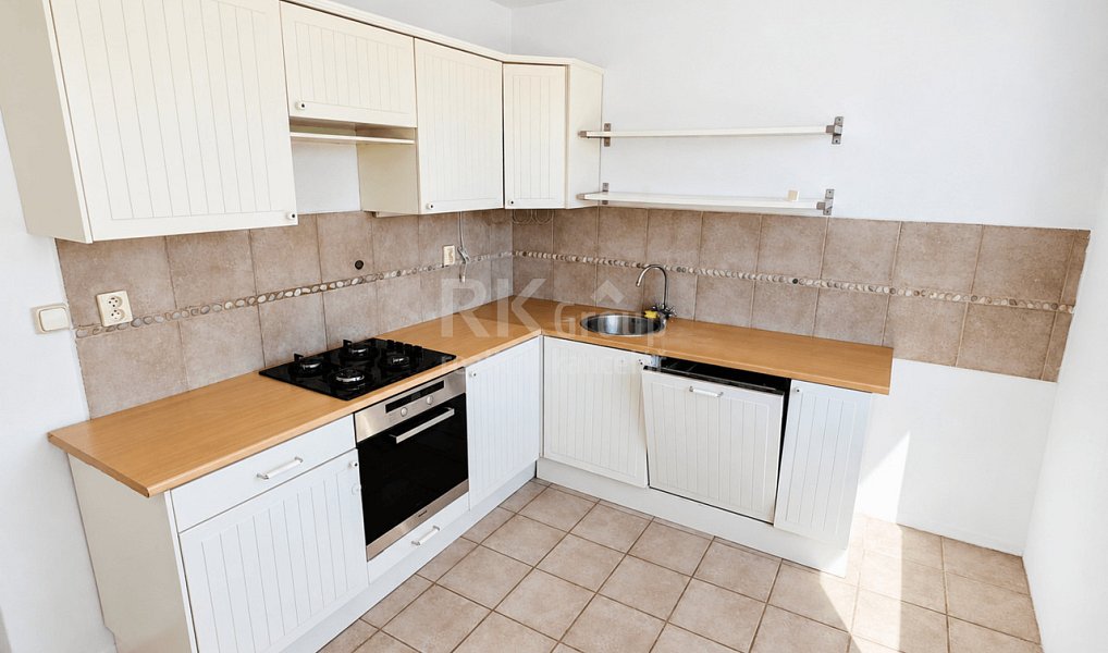 Prodej bytu 3+1 77 m², Stříbro – náhled fotky 2