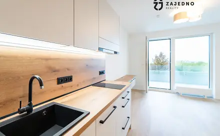 Pronájem bytu 1+kk 35 m², třída Generála Píky, Brno