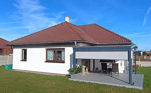 Prodej domu 133 m² s pozemkem 943 m², Tlustice, okres Beroun