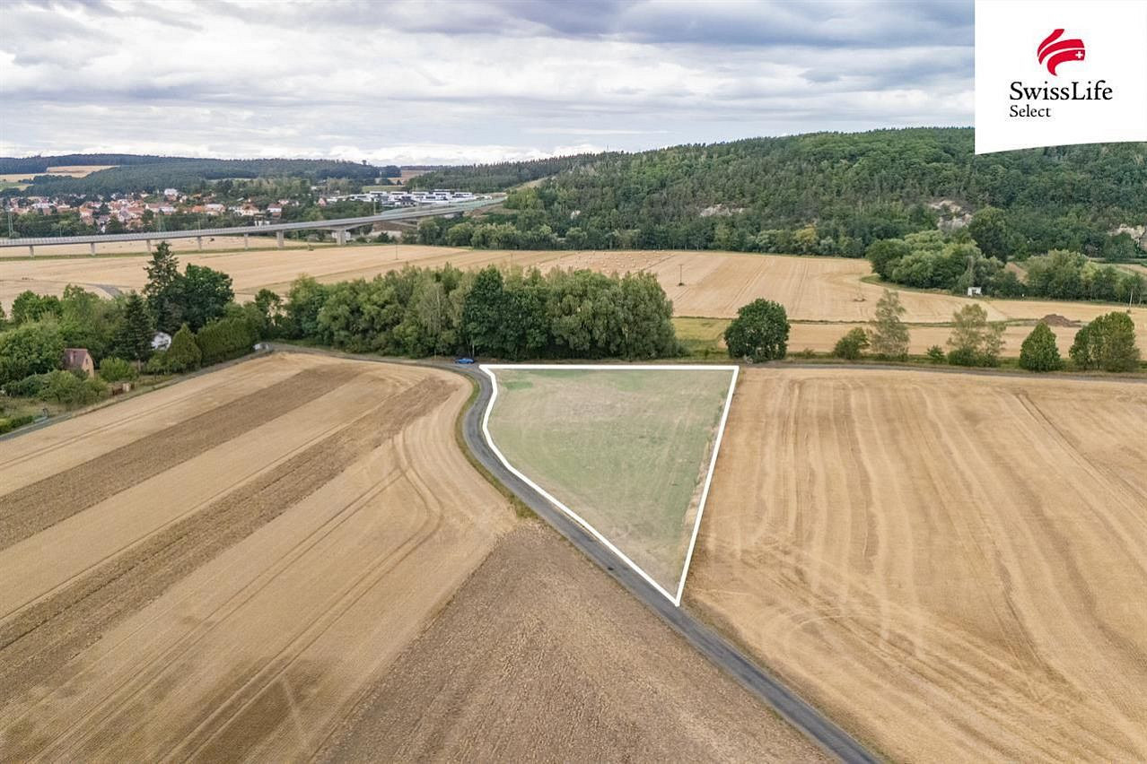 Prodej pole 5 416 m²
