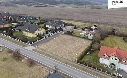Prodej stavebního pozemku 1 000 m², Kolomuty, okres Mladá Boleslav