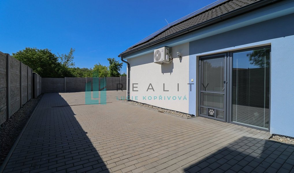 Prodej domu 106 m² s pozemkem 729 m², Ježov – fotka 1 z 34