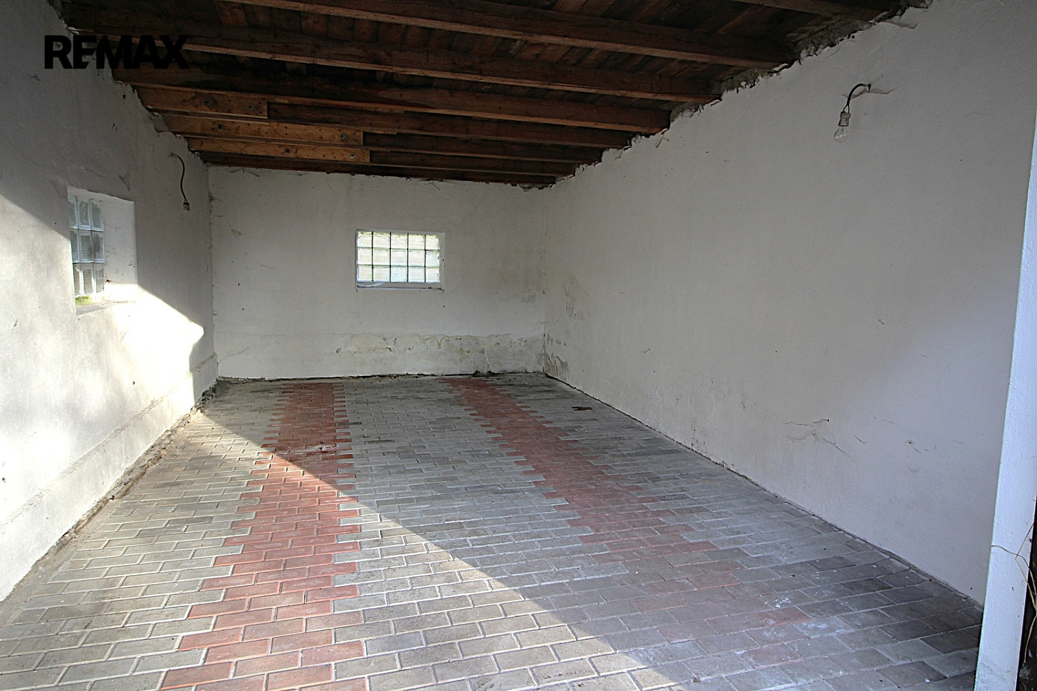 Prodej garáže 24 m², Desná, ulice Schindlerova – pohled 4