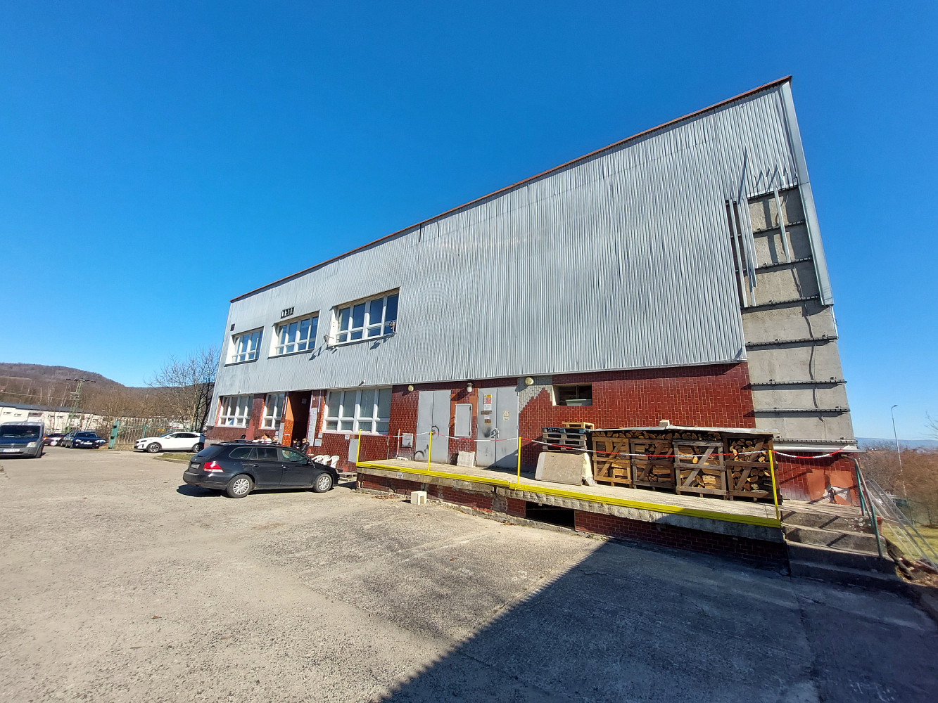 Pronájem skladovacích prostor 237 m², Chomutov