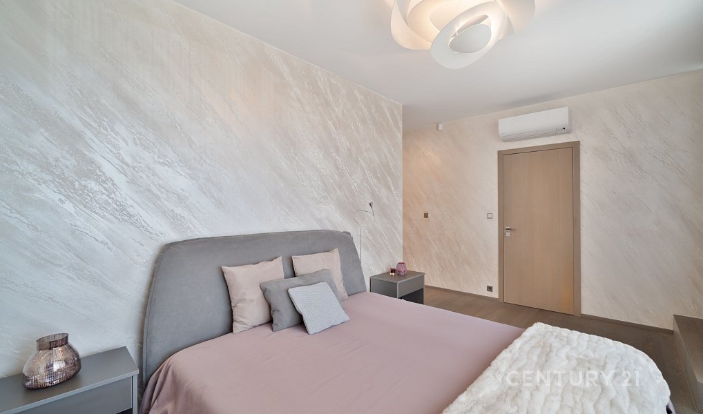 Prodej bytu 5+kk 317 m², Praha – náhled fotky 10