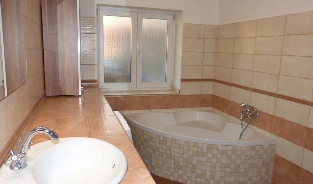 Prodej domu 220 m² s pozemkem 1 140 m², Tršice – náhled fotky 22