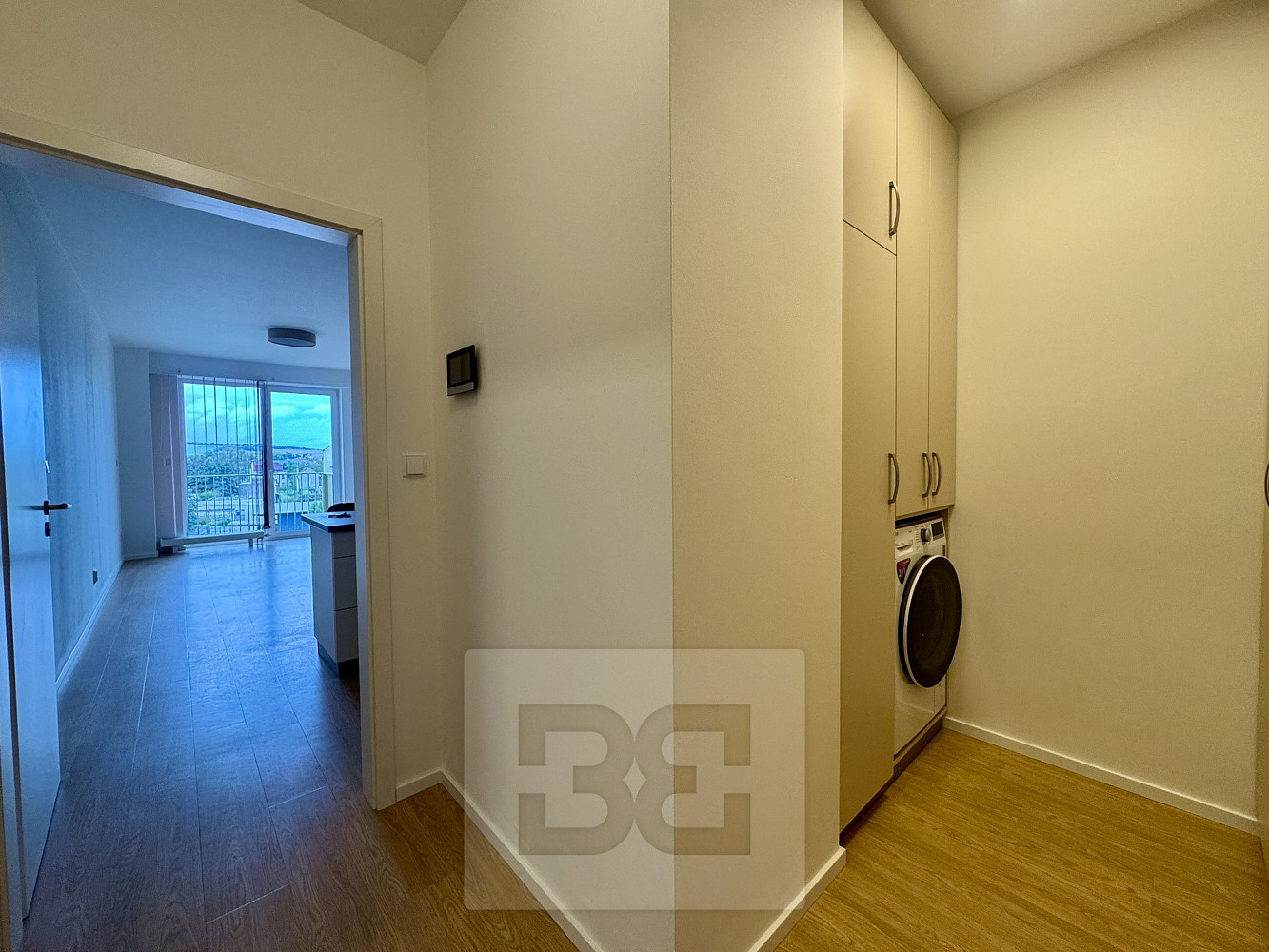 Pronájem bytu 2+kk 56 m² — photo 3