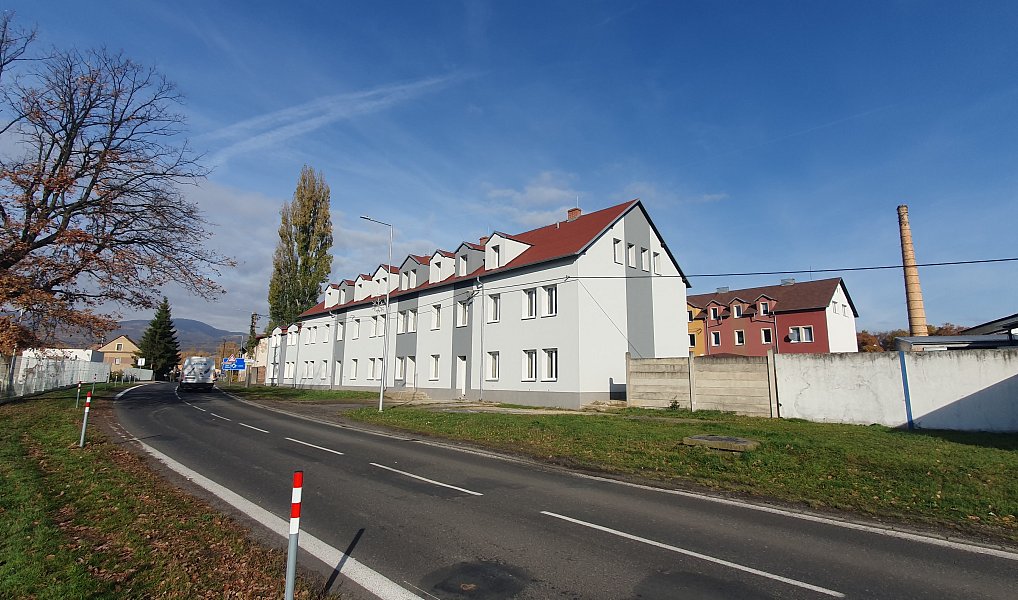 Pronájem bytu 2+1 74 m², Košťany – fotka 1 z 19