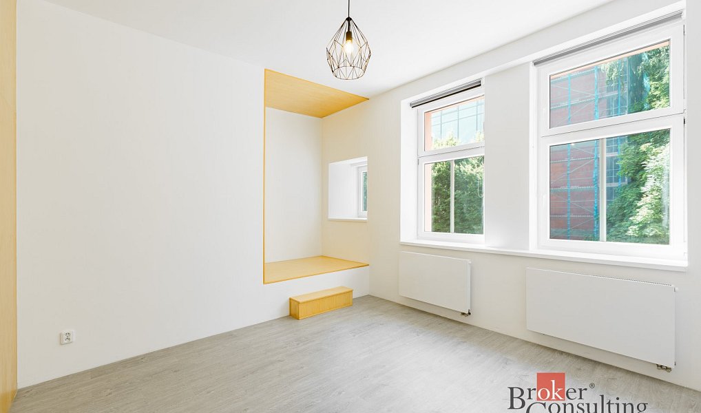 Pronájem bytu 2+1 74 m², Liberec – náhled fotky 7