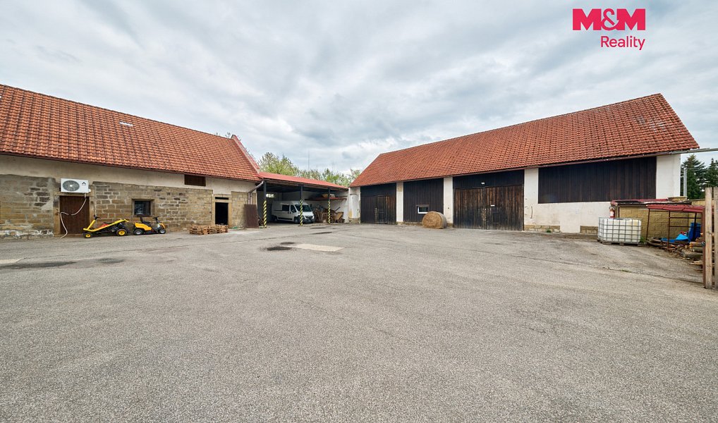 Pronájem výrobních prostor 453 m², Dubenec – náhled fotky 6