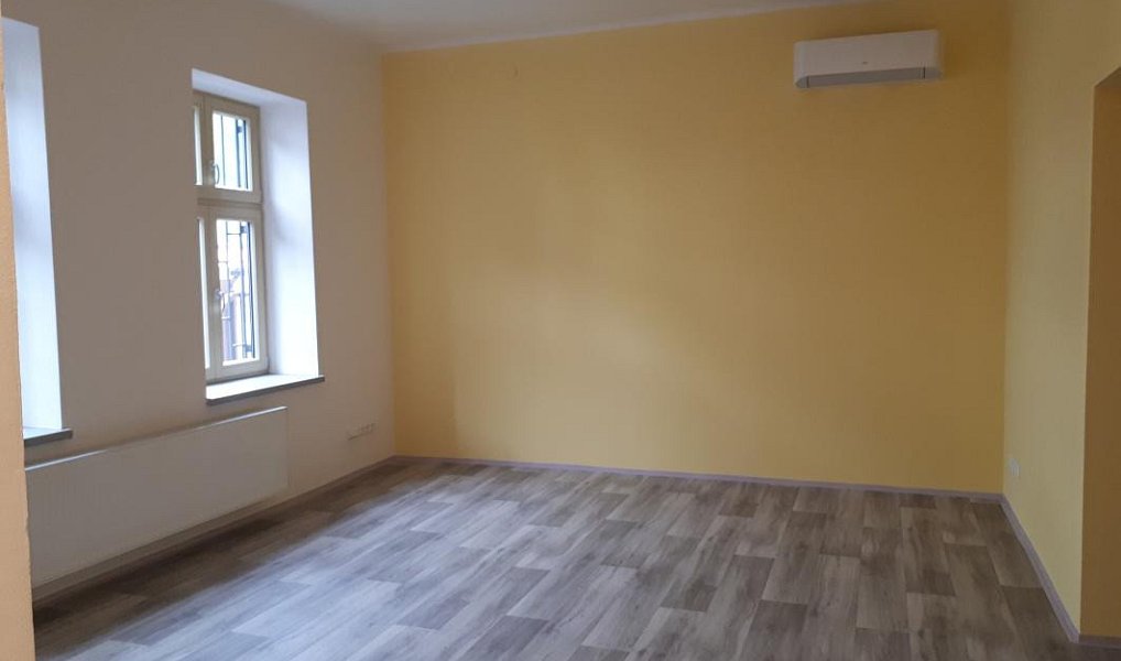 Pronájem komerčního objektu (jiného typu) 250 m², Liberec – náhled fotky 11