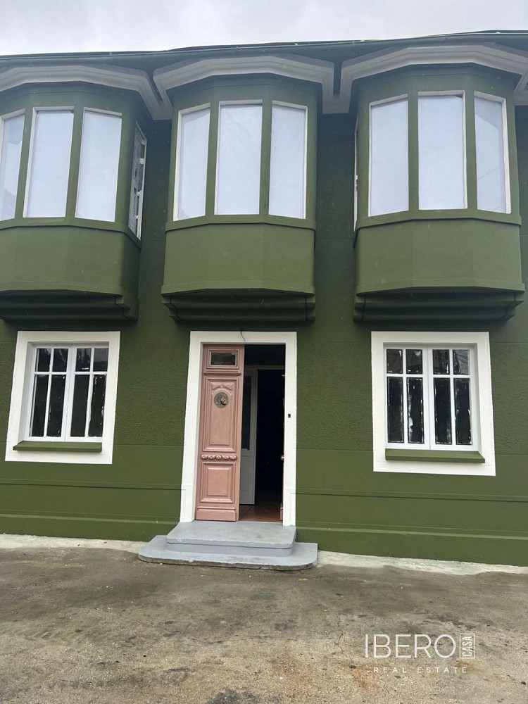 Prodej domu 999 m² s pozemkem 800 m²