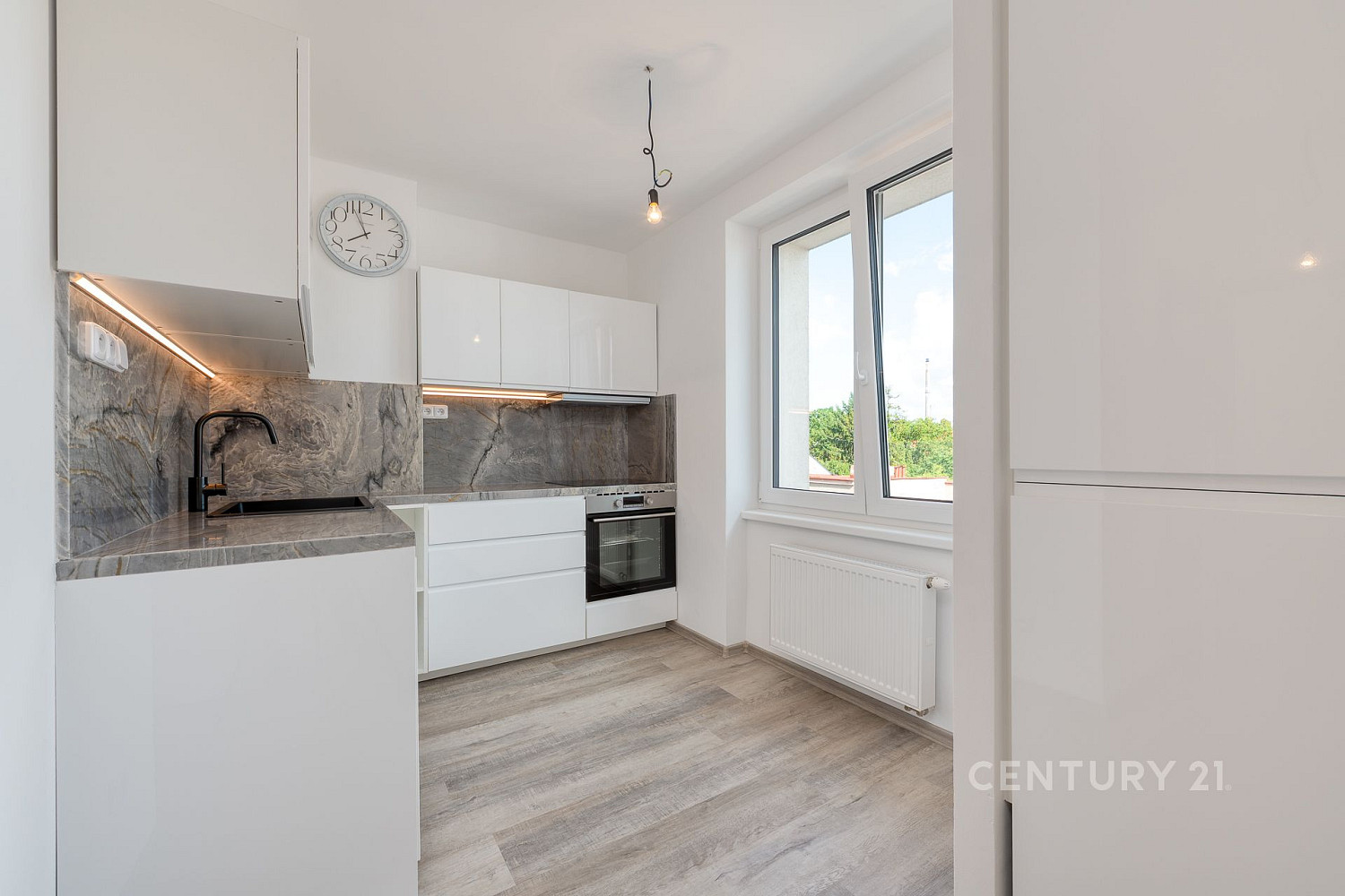 Prodej bytu 2+1 56 m² – fotografie 2