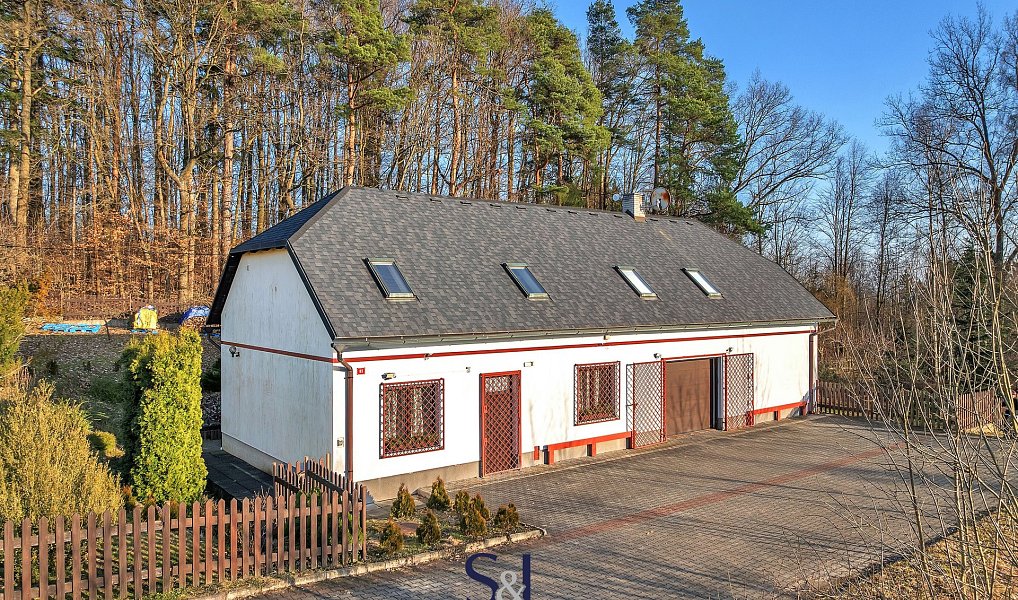 Prodej domu 201 m² s pozemkem 1 909 m², Chotovice – fotka 1 z 32