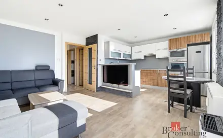 Prodej bytu 3+kk 61 m², Družstevní, Pardubice - Polabiny