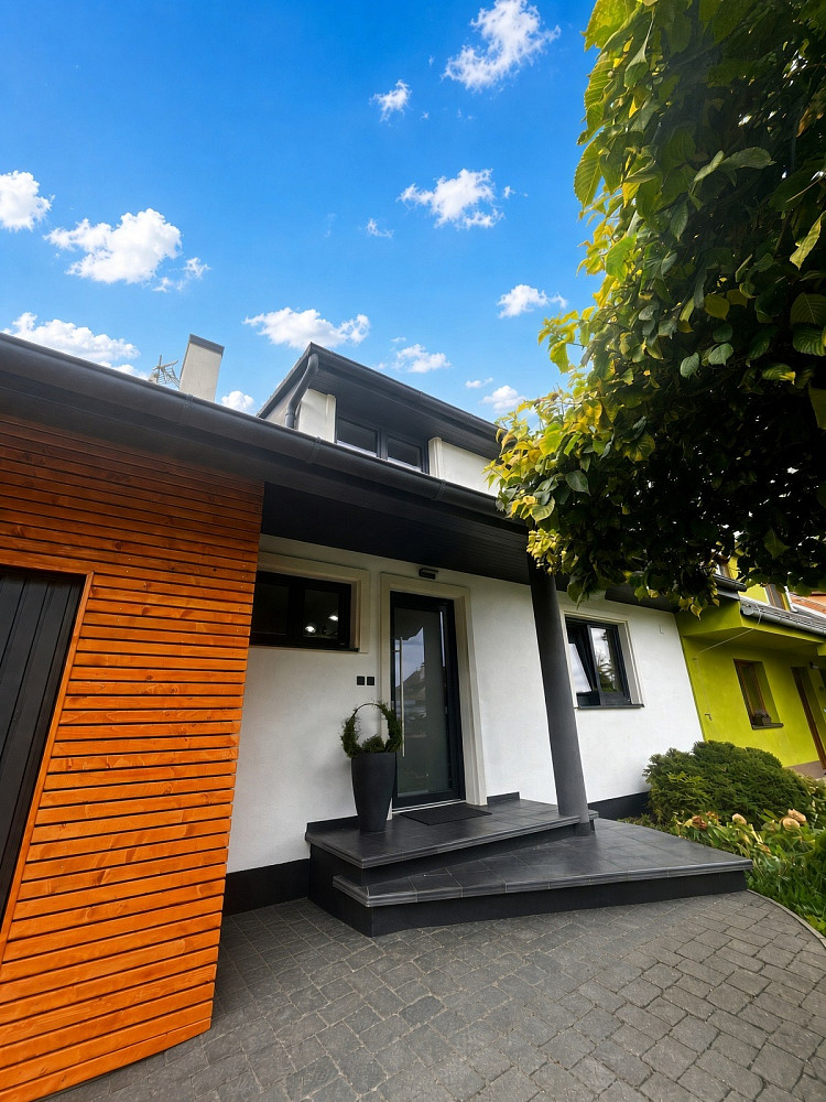 Prodej domu 180 m² s pozemkem 380 m²
